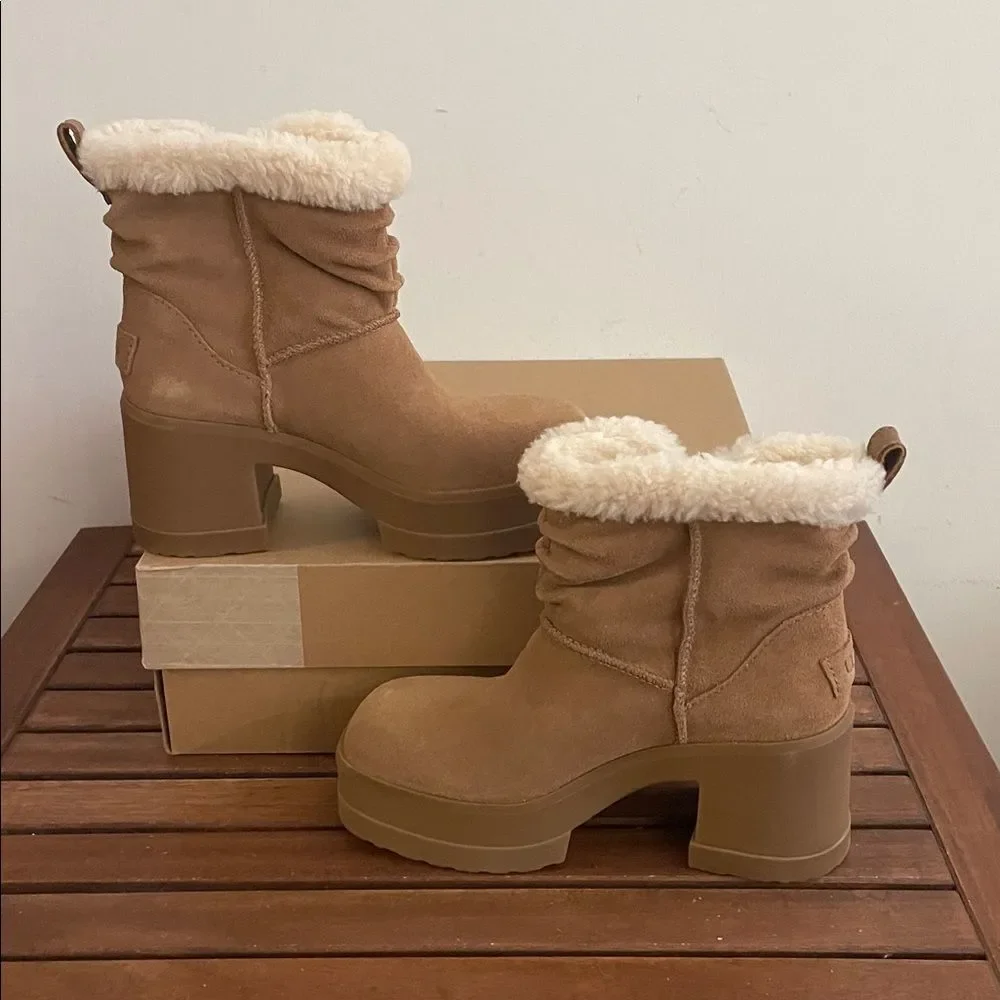 UGG Moxy Pull On Boots Chestnut USA Women Size 8/UK 6/EU 39